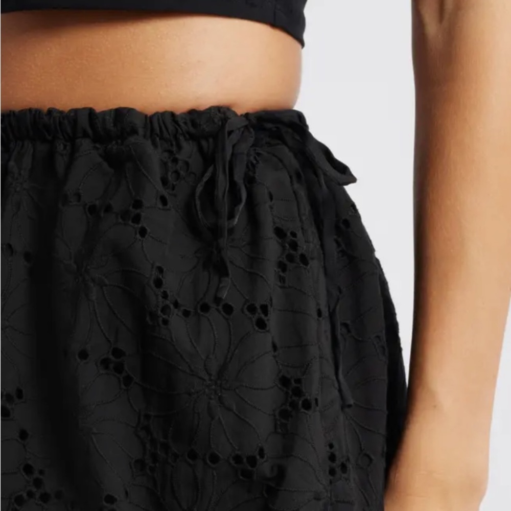Women's Black Eyelet Two-Piece Skirt Set - Picture 7 of 11
